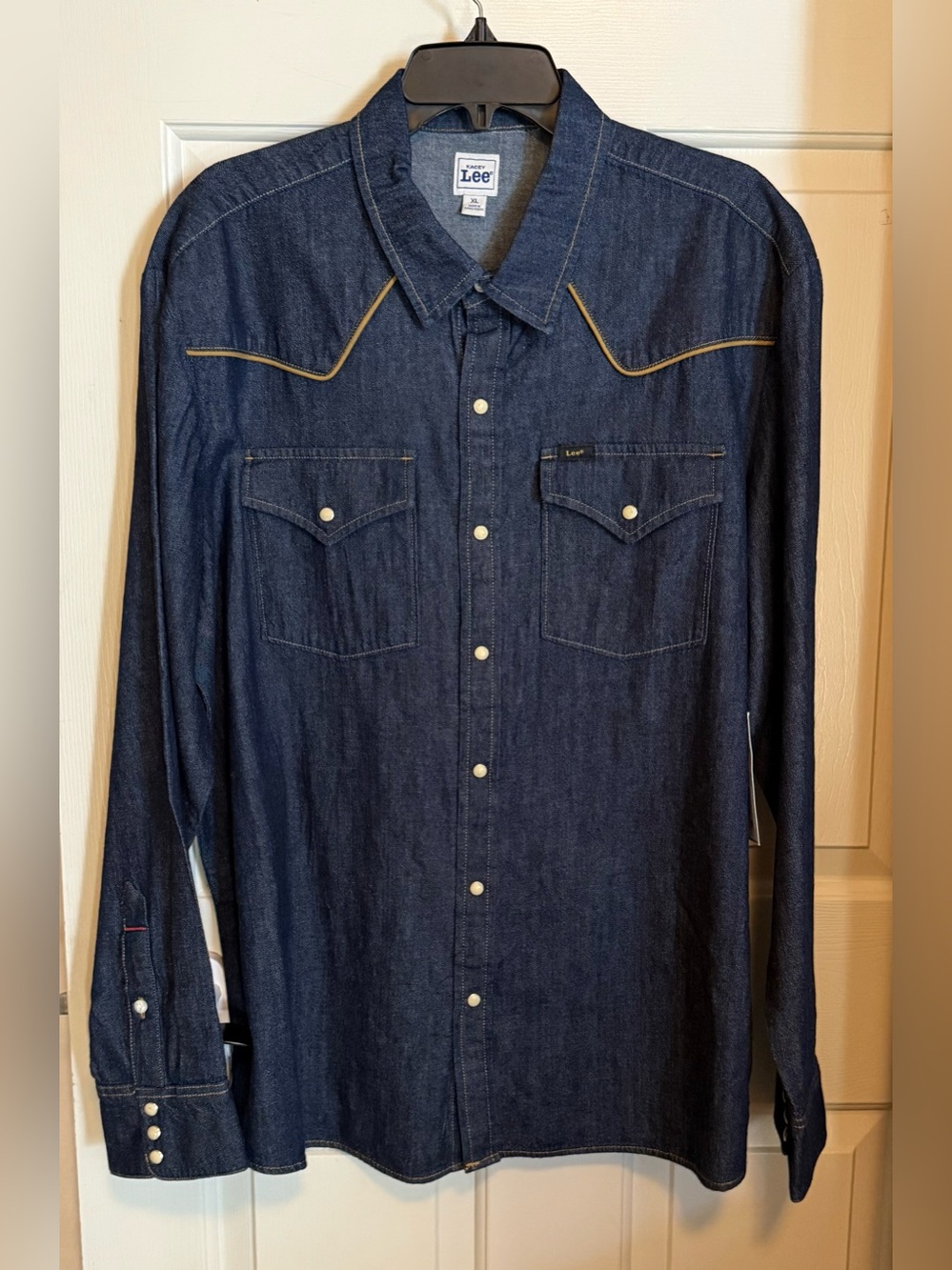 Lee Denim Western Shirt Top Button, rest are snap closure “Cotton Rinse” color